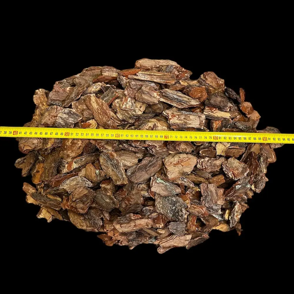 Piniová (borová) mulčovací kůra L 45 - 50 l frakce 50 - 100 mm - Image 3