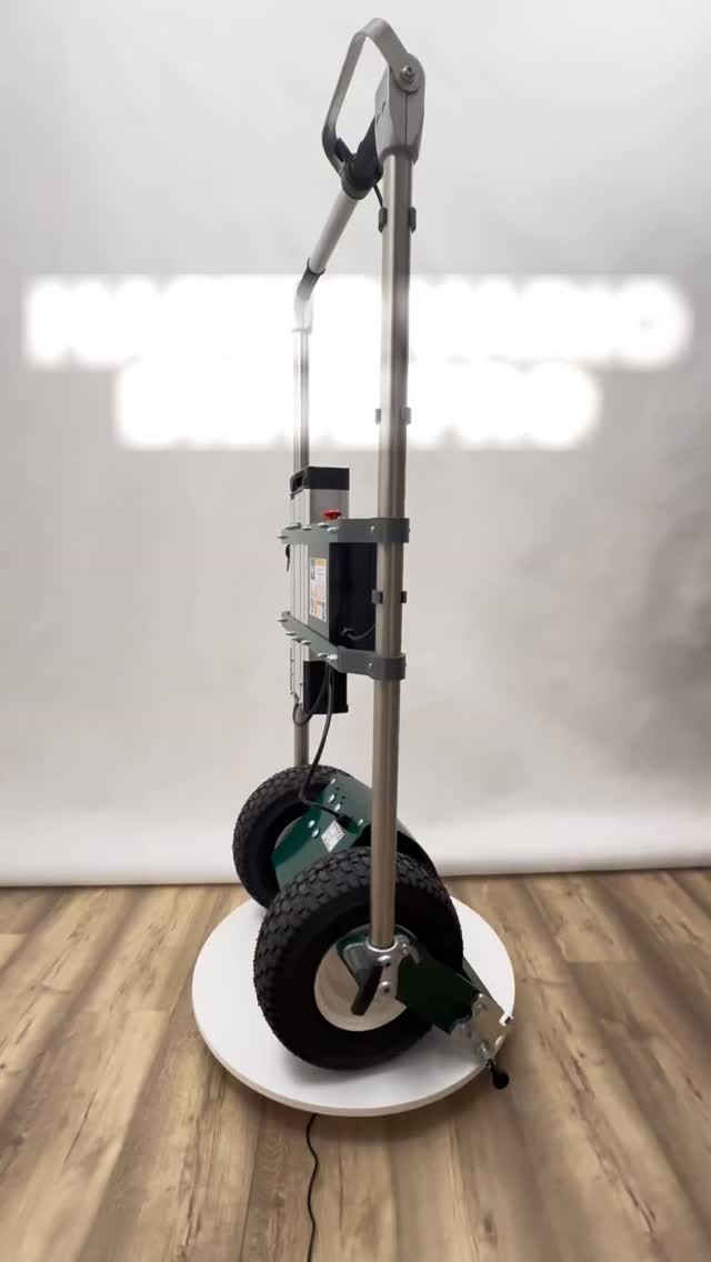 🟢100proGreen Master Vario Drive Pro Green – elektrická pohonná jednotka pro profesionální péči o trávník🔥

Master Vario Drive Pro je navržena jako univerzální základna pro profesionální nástroje značky 100proGreen. 
V kombinaci se stroji 
-Master Topdresser S75
-Master Lawn Spiker 
-Master Lawn Slitter
…
The Master Vario Drive Pro is a powerful electric drive unit designed for professional use in lawn maintenance and regeneration.

Combined with the Master Topdresser S75 , Master Lawn Spiker and Master Lawn Slitter.

#lawncare #100progreen #gardening